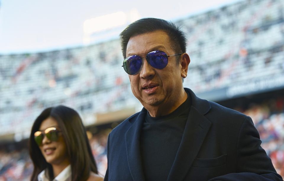 ForbesEurope's tweet photo. Valencia’s New Leadership Doesn’t Help Billionaire Owner Peter Lim One Bit https://t.co/BHF2lh1nGY https://t.co/a40NGvxtXd