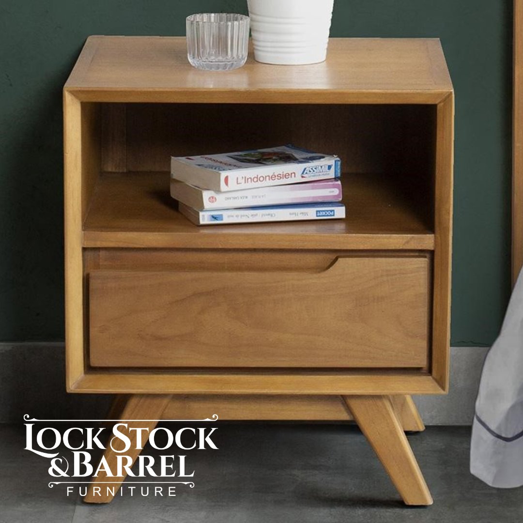 Our new Flynt Collection is designed to showcase the natural grain & warmth of the teak wood that it's made from

Visit the website to find out more

lockstockandbarrel-uk.com/products.php?s…

#midcenturyfurniture #midcenturybedside #midcenturybedsidetable #midcenturysidetable #sidetable #bedside