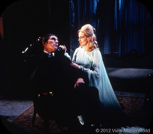 JG41187's tweet image. Angelique terrorizes Barnabas and other goings on at Collinwood. 
#DarkShadows #Viewmaster