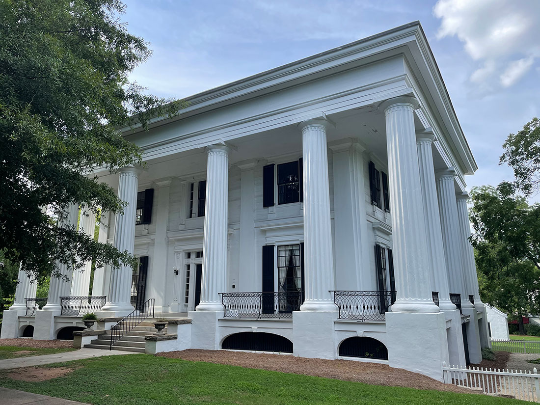 Taylor-Grady House listed among @HistoricAthens Places in Peril, as it remains long-vacant: bit.ly/3K45LKE #conservation #HistoricProperty #AthensGA
