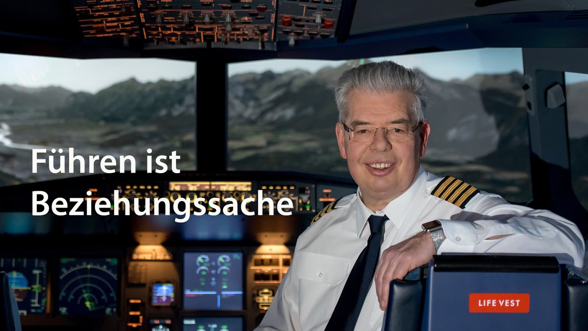 weblife23's tweet photo. Führen lernt man am besten durch Führen https://t.co/AlyFCkKgaw https://t.co/YjLdJ1XMHz