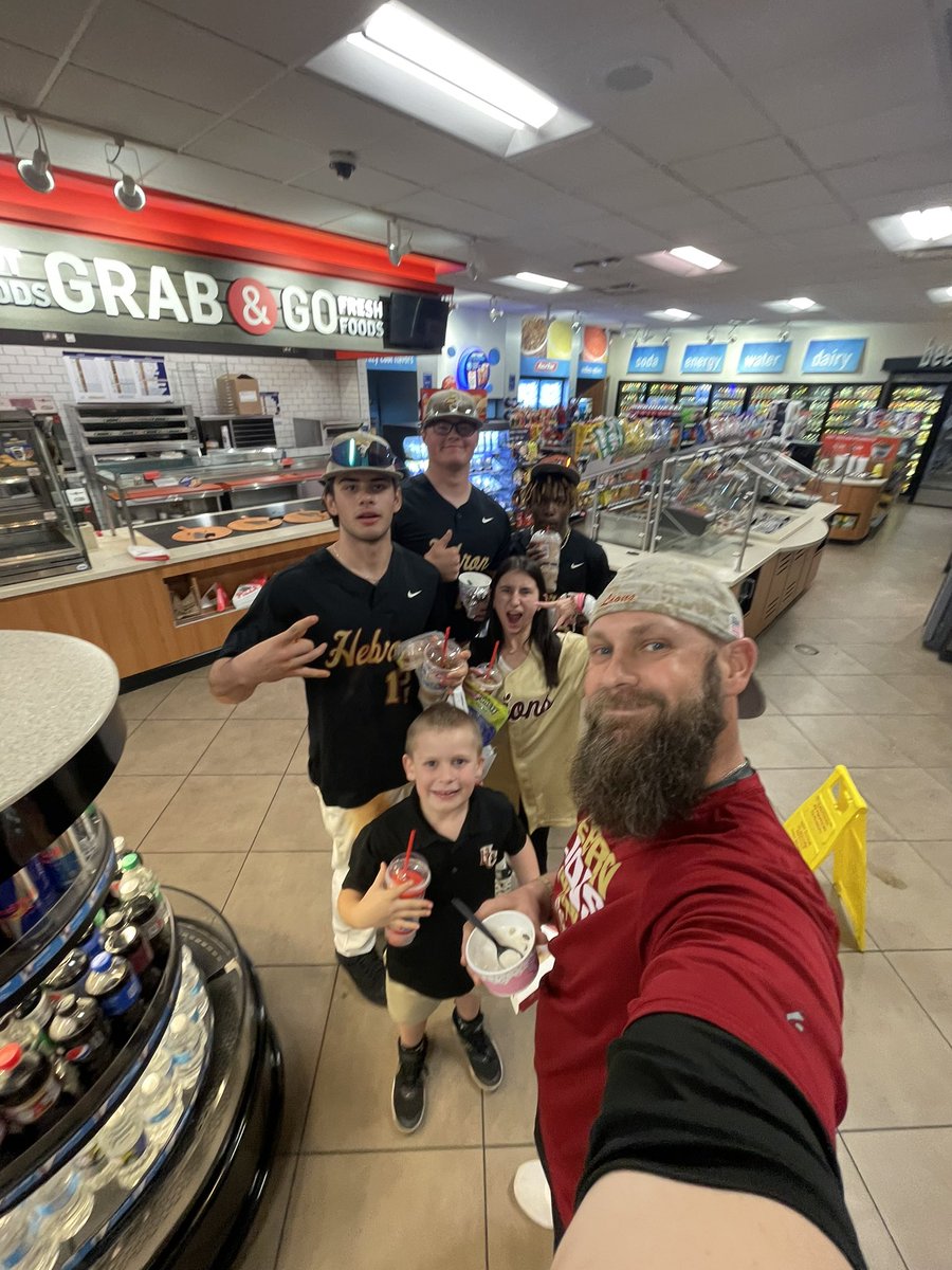 HCALionBaseball's tweet photo. What do you do after your first win of the season…
#SwirlWorld from @racetrac of course!!!!
It’s so good to be back👊🏼
@HebronLions @hcaathletic https://t.co/EE4iAD4Yfw