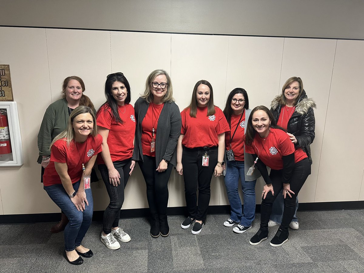 I loved collaborating with these amazing coaches and specialists to implement professional learning for our @Coppellisd kinder teachers! @cisdPL #CISDLearns #BetterTogether