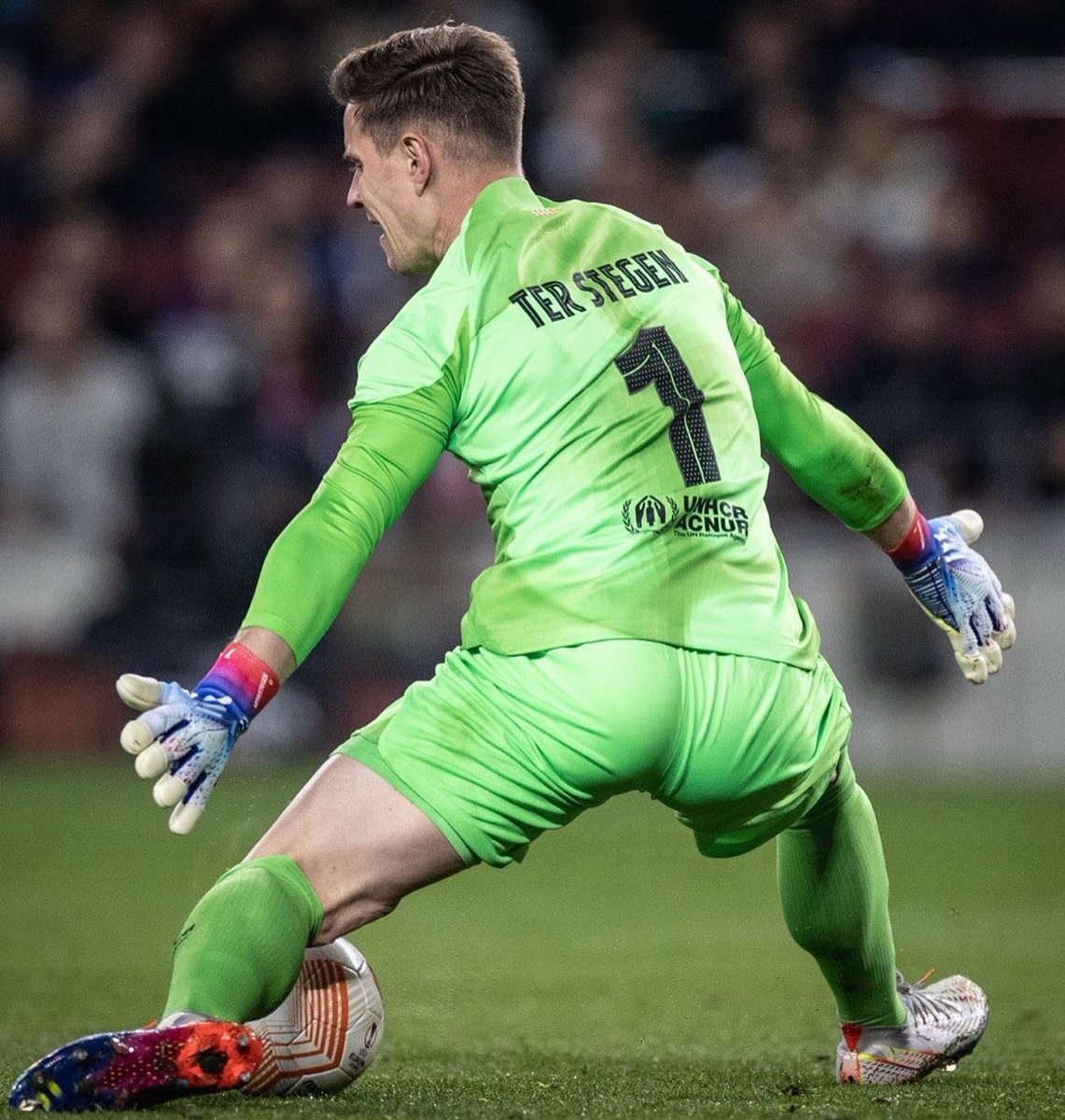 mterstegen1's tweet photo. All to play for at Old Trafford ! https://t.co/RxPv9iGcbL