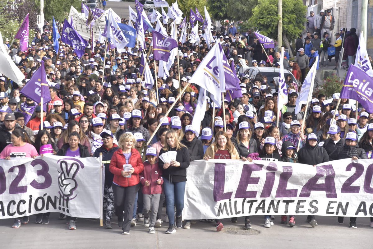 LeilaLloydJones's tweet photo. Muchas gracias a todos los que hoy nos acompañaron, me voy colmada de energía y a estar más comprometida que nunca. Gracias a todos los que vinieron de distintos sectores de la ciudad. Sigamos generando vínculos de unidad porque #TrelewNosUne https://t.co/bDOZNWrXZz