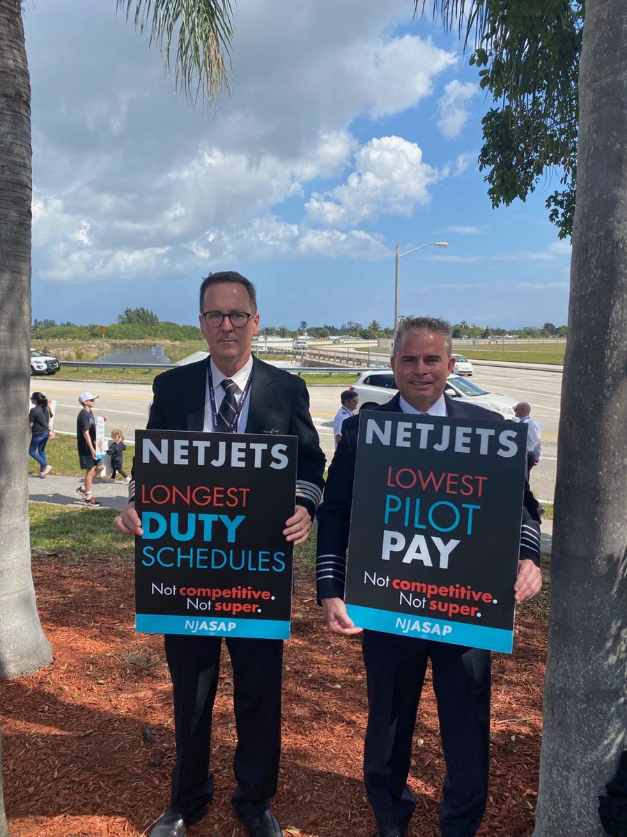 NJASAP's tweet photo. Mutual support is critical to aviation labor: NJASAP was privileged to welcome its pilot-colleagues from @AlliedPilots and @SWAPA, who joined us today for the KPBI Informational Picket. #UnionStrong https://t.co/BuDbvDcd8Z