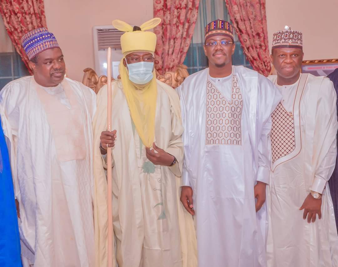 Hadejia_Emirate's tweet photo. Mai martaba sarkin Hadejia Alh. Dr. Adamu Abubakar Maje CON ya karbi bakuncin Dan takar Gwamnan jihar jigawa karkashin jam'iyyar PDP Alh. Mustapha Sule Lamido bisa jagorancin tsohon Gwamnan jihar jigawa Dr. Ibrahim Saminu Turaki da sauran 'yan takarkaru na jihar jigawa baki daya. https://t.co/rAp83b9Ktc