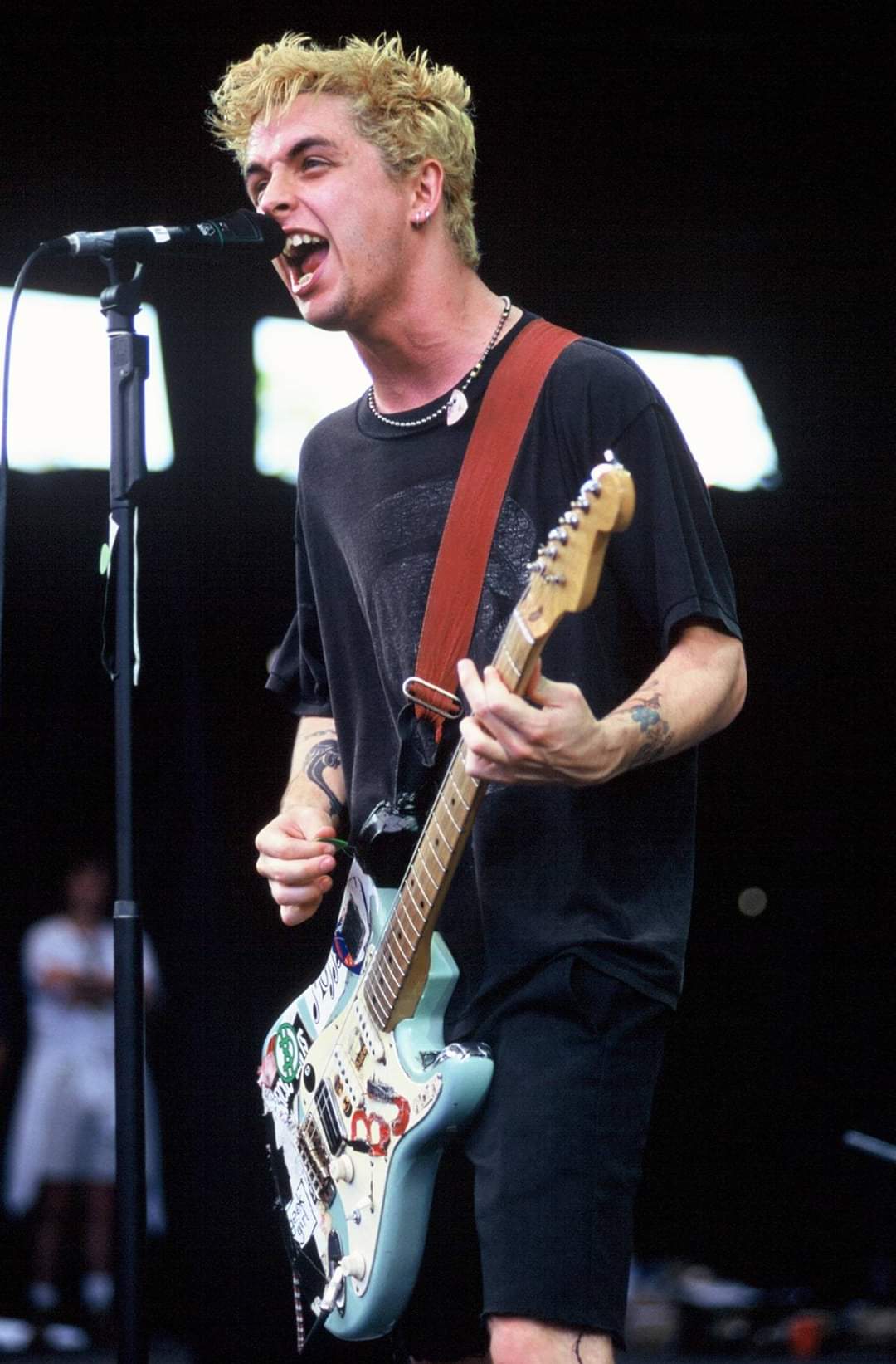 Happy 51st birthday Billie Joe Armstrong!   