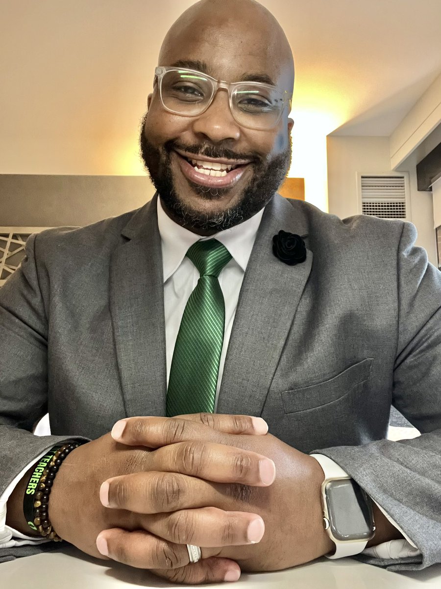 2021 VA Teacher of the Year tweet media