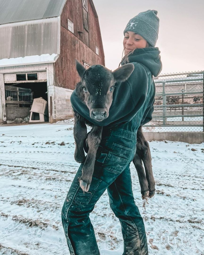 SomaDetect's tweet photo. We can’t believe it is already halfway through February! We are excited for the weather to start to warm up and the chance to move our cows out of the winter barns.Winter isn’t all bad though, just check out this shot from @nyfarmgirls (via IG) #SomaDetect #SomaDetectTechnology https://t.co/Evm8mzM1Qa