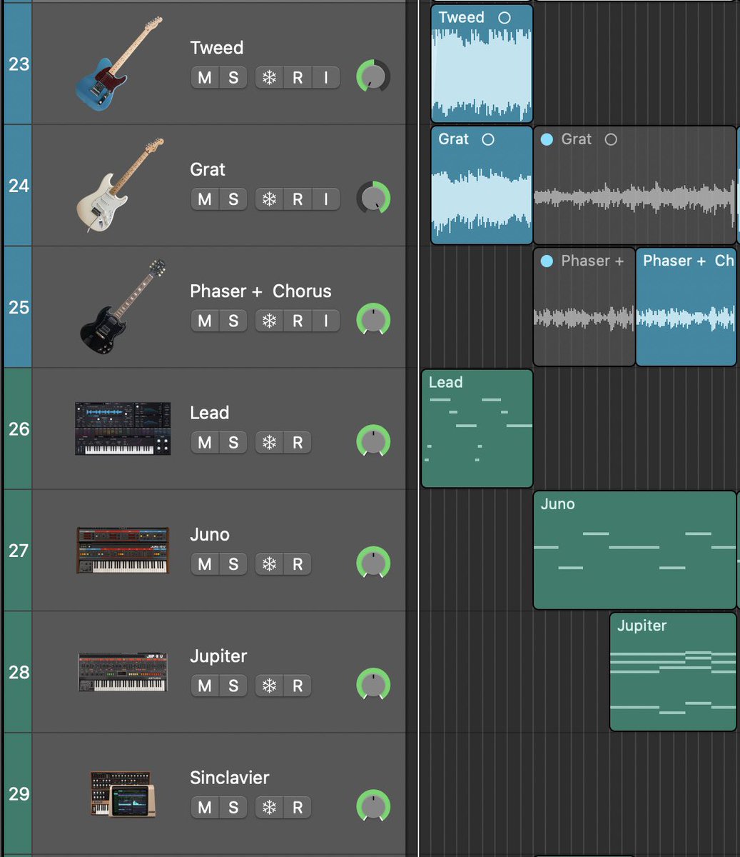 Godoflais tweet media