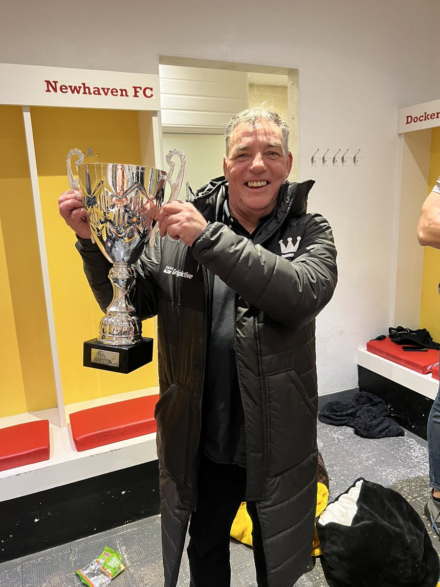 Bn Dons 2s👑 tweet media