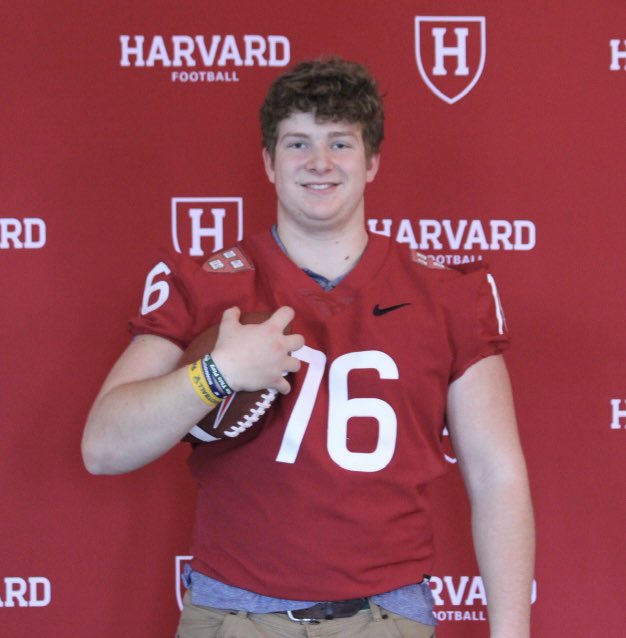 Had an amazing time at <a href="/HarvardFootball/">Harvard Football</a> today! Was great to see a practice and the campus. Thank you <a href="/CoachKKennedy/">Keegan Kennedy</a> <a href="/MicFein/">Mickey Fein</a> @CoachMcSherry <a href="/Ryan_Kalukin/">Ryan Kalukin</a>
