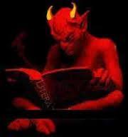 Belzebu___666's tweet photo. Não importa sua fé, a única certeza que você tem, é que você está vivendo ESSA vida, então não viva esperando outra, desperdiçando essa. https://t.co/R2kPKauw25
