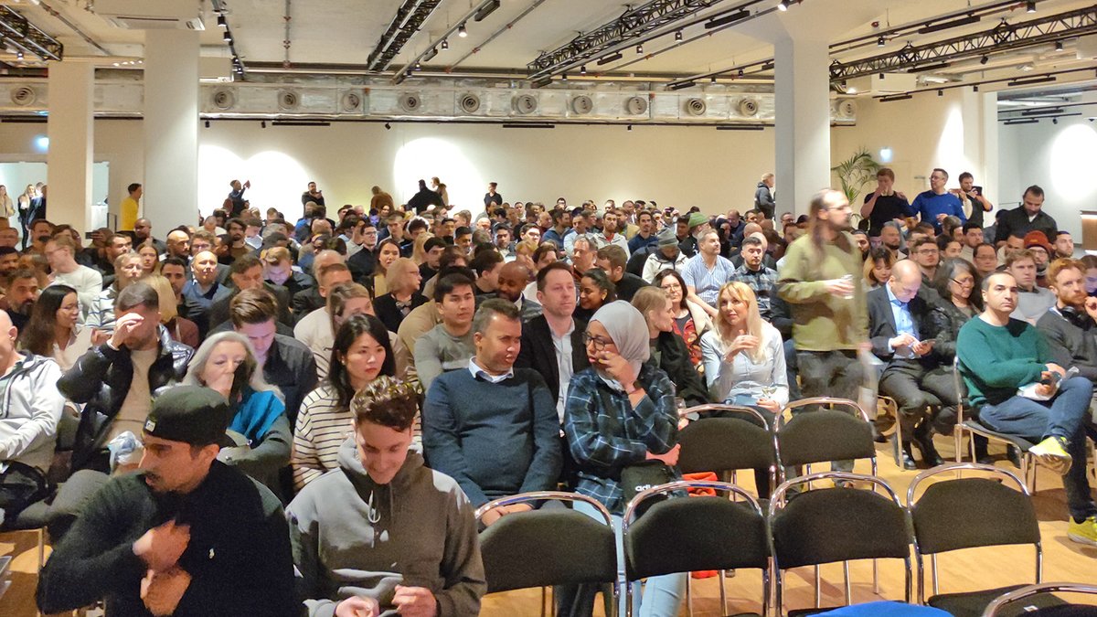 binance's tweet photo. The best way to wrap up your week is with a #Binance meetup.

Over 400 Binancians met in Stockholm this evening to learn, connect with the community and explore the local crypto scene.

Ses snart, Sweden 🇸🇪 https://t.co/5sR9LvSbXo
