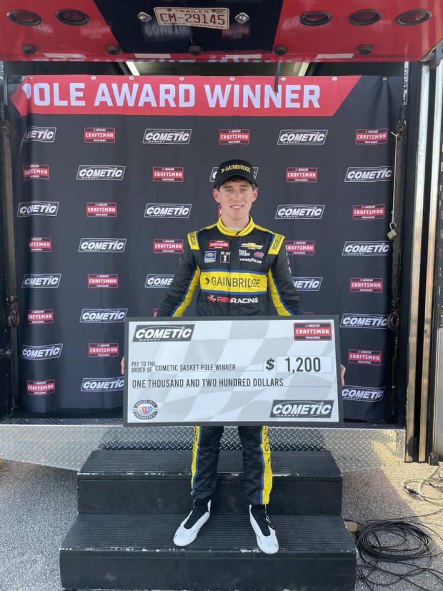Nicksanchez080's tweet photo. Pole. Ready for tonight👊 https://t.co/rJ0rllz84i