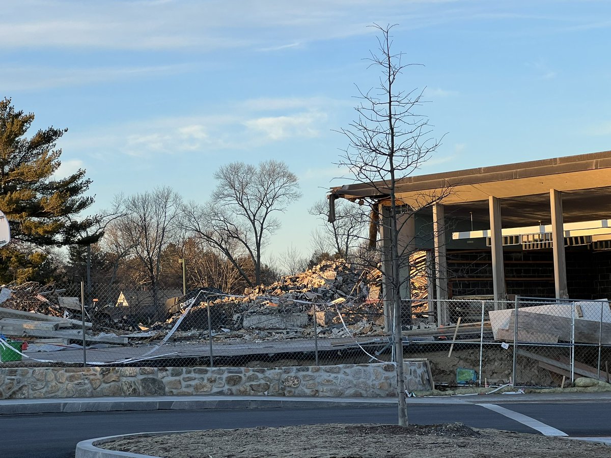 Ms. Finn tweet media