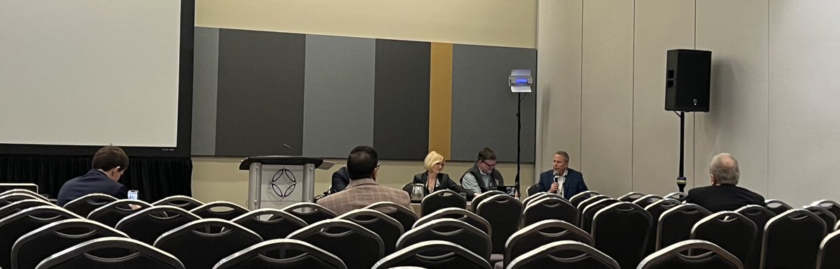 PrincipalLoring's tweet image. Learning what it means to be and become a Lighthouse School. @AASAHQ #NCE2023 #remakelearning