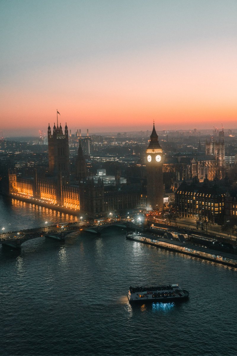 Just back from a few days in London.  Love the atmosphere all round city. Could of stayed longer capturing all the scenes. Hoping to be back down soon. This shot from London eye. #London #bigben #londoneye <a href="/Londonist/">Londonist</a> <a href="/visitlondon/">Visit London</a>