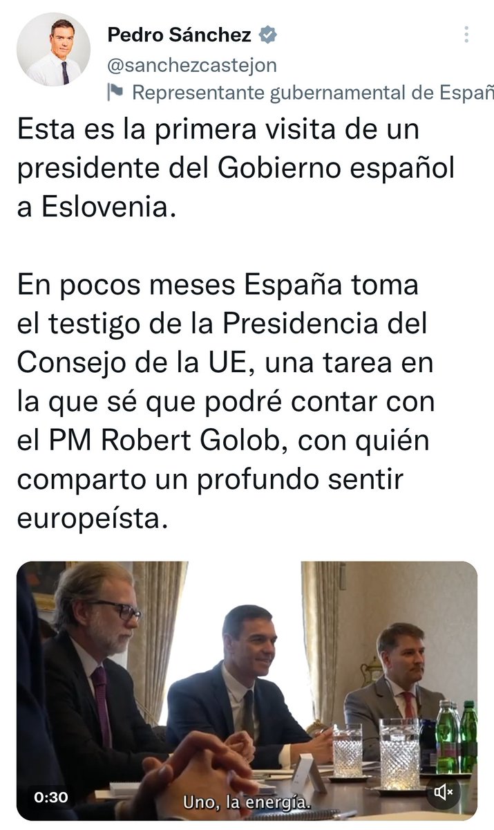 B_Historia's tweet photo. ⛔ BULO de @sanchezcastejon. "Esta es la primera visita de un presidente del Gobierno español a Eslovenia".

❌ FALSO: La primera fue la de José María Aznar en 2001. https://t.co/GqMrqQdt7N