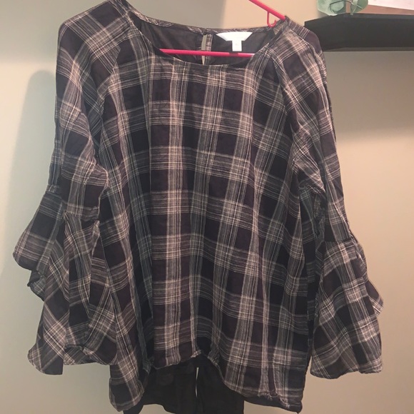 nellecat29's tweet photo. So good I had to share! Check out all the items I'm loving on @Poshmarkapp #poshmark #fashion #style #shopmycloset #lclaurenconrad #rockrepublic: https://t.co/c3ZPdiofSY https://t.co/gFcypP5g9a