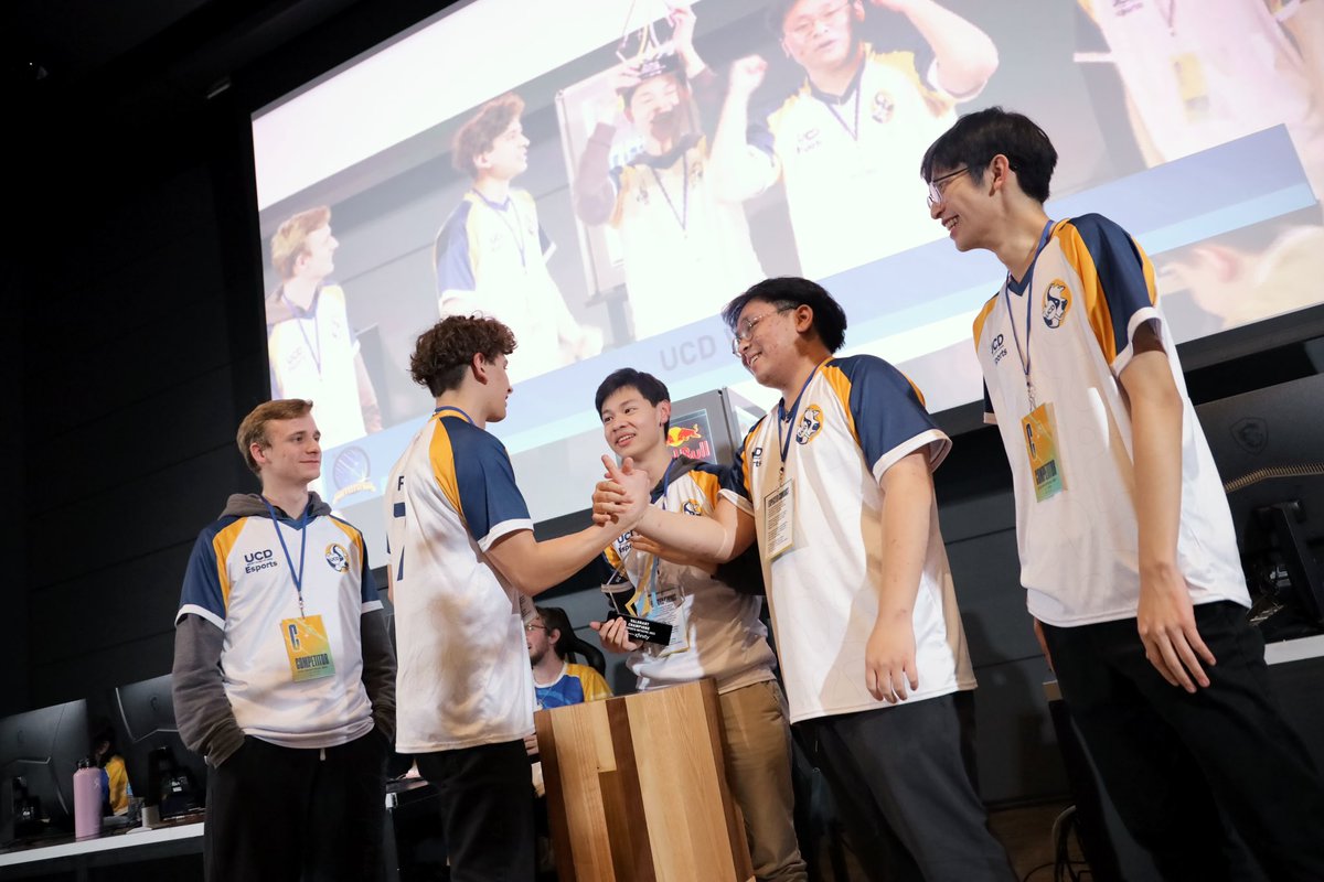 EsportsatUCD's tweet photo. Still thinking about how VAL Gold crushed it at UCEI last month π€
πΈ: @qypress
#UCEI #UCDFIGHTING #UCDUBS https://t.co/NW4muoVYF9