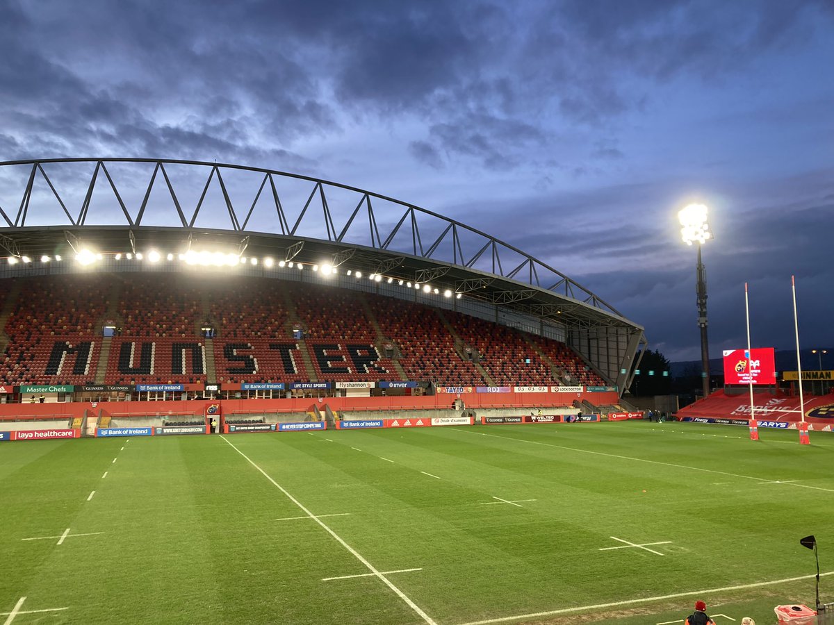 CPageFCDO's tweet photo. One from the bucket list for me this evening. First game at Thomond Park. 🏉 Getting ready for @Munsterrugby v @ospreys with @ElinMBurns and @sharonmcmeel. Loyalties a little divided… 🇮🇪🏴󠁧󠁢󠁷󠁬󠁳󠁿 https://t.co/lw0KV57XfH