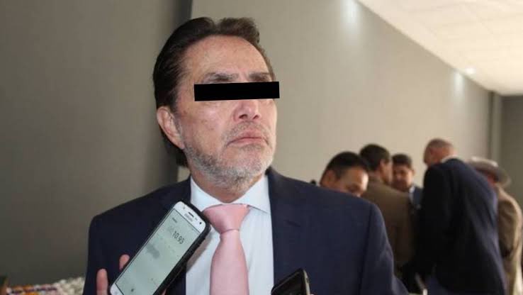 Informando4T's tweet image. 📌 #ÚltimaHora
Vinculan a proceso a Alejandro del Valle; el presidente del Consejo de Administración de #Interjet está acusado por defraudación fiscal al no enterar 12 millones de pesos al fisco.