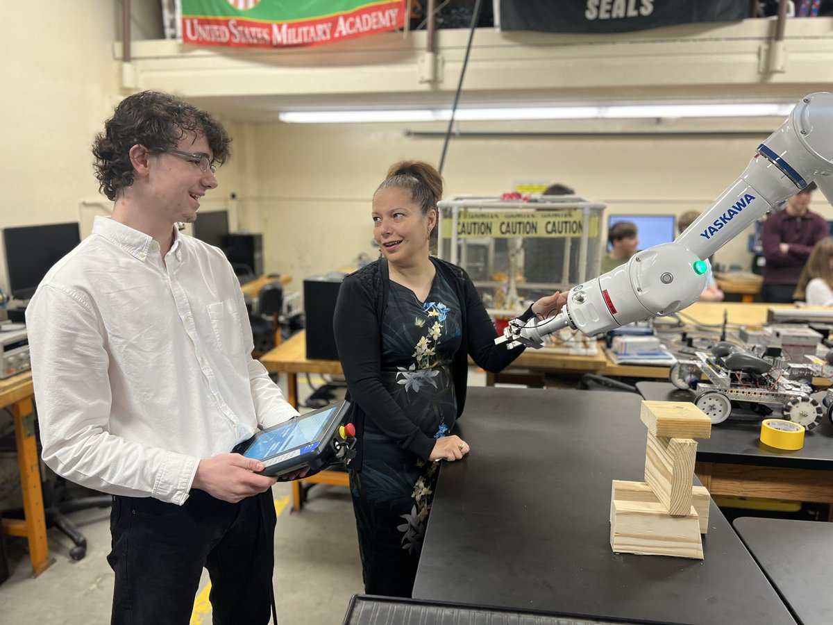 RIDeptEd's tweet image. Did you know February is #CTEMonth? Today Commissioner @AInfanteGreen stopped by @CACTConline to check out programs including robotics, aquaculture &amp;amp; medical pathways. Great work is happening in @CranstonSchools and across Rhode Island!