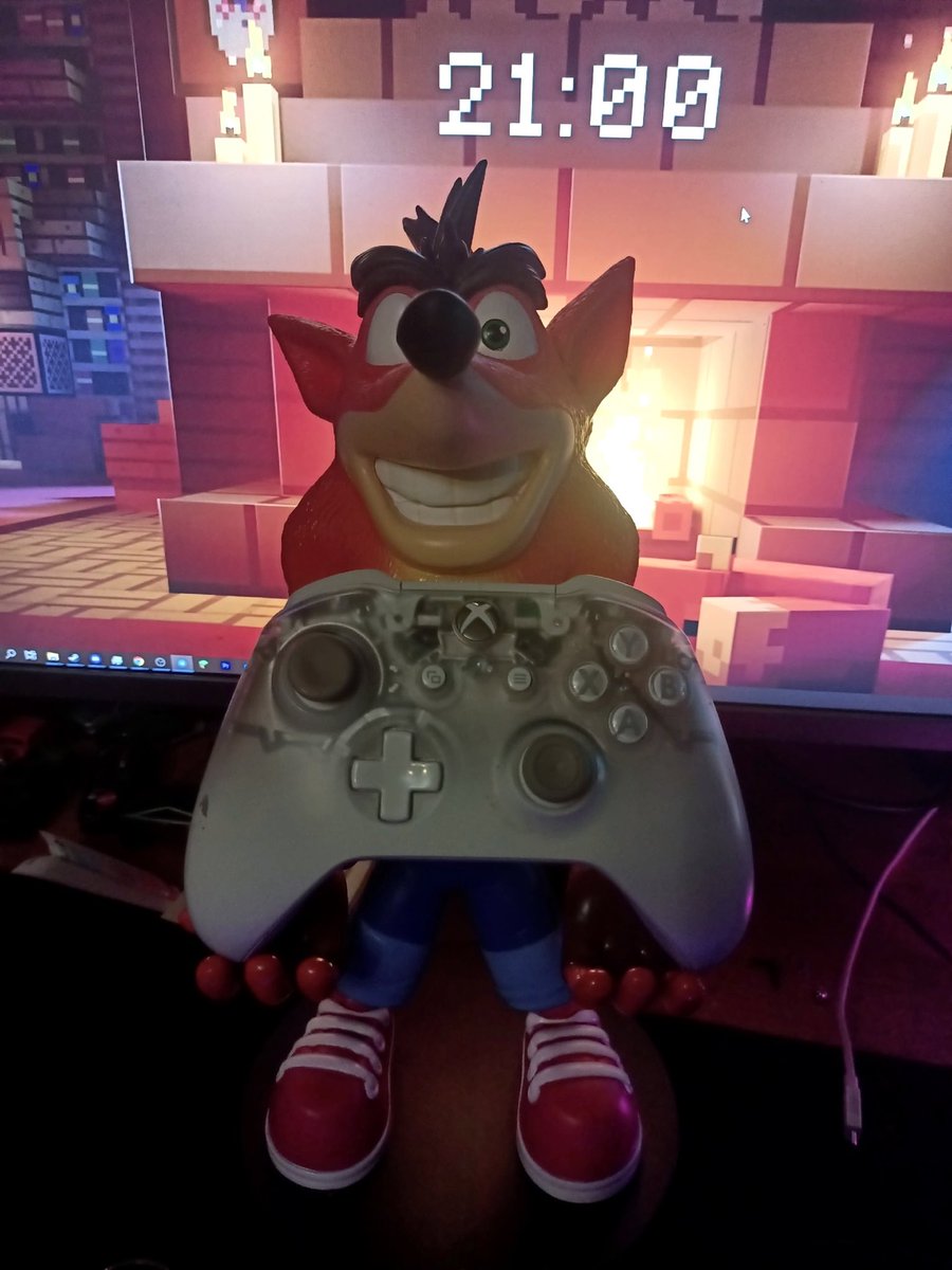 _Koffeemilk_'s tweet photo. My loved one and I live in different cities, and I am touched by such a thing that we have paired pads for the gamepad with him. I have Spyro and he has Crash :з 
#SpyroTheDragon #CrashBandicoot #Spyro #Crash #CableGuys #SpyroFan #SpyroCollection https://t.co/5rnPDnayub