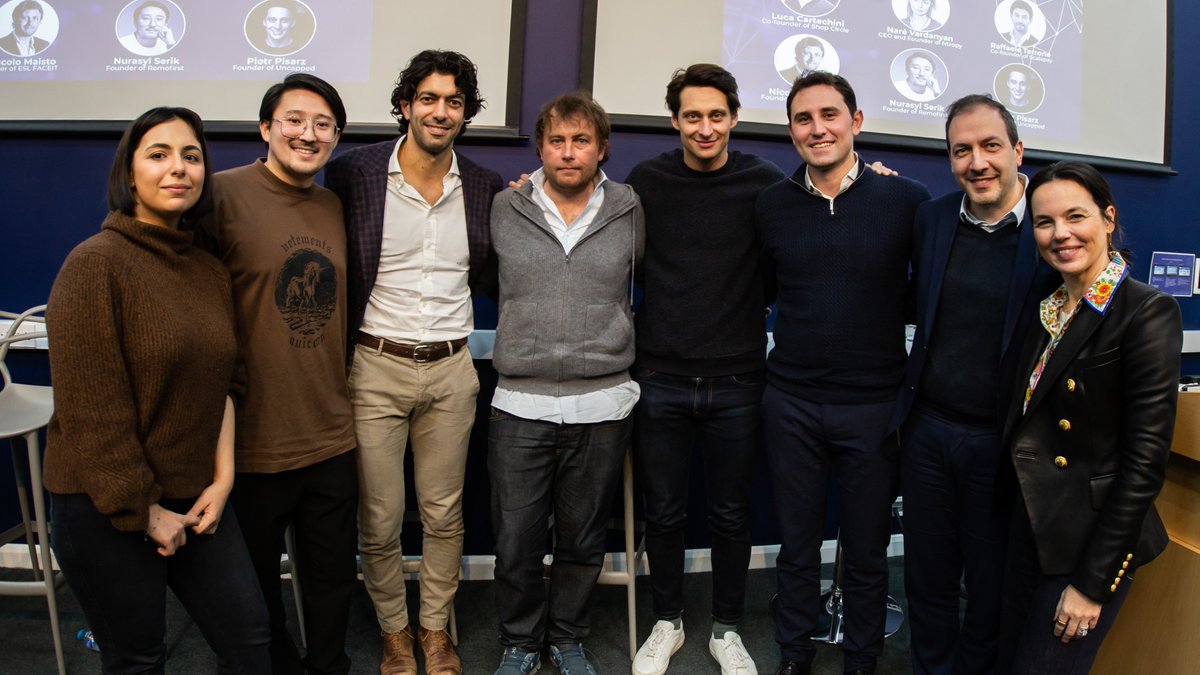 Shop Circle tweet media