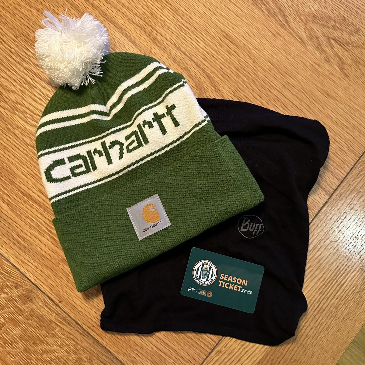 And now for something a bit different. Off to support @KerryFC in their first ever @LeagueofIreland match. ⚽️

[@CarharttWIP @BuffLife]