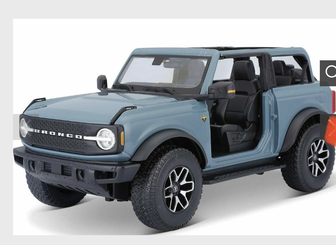 theangelagreen's tweet photo. @TheFordFANatic @MapleLeafs A new Ford Bronco all day please! Honestly I’d even love a vintage one. It’s so sexy @TheFordFANatic_official #FordFanPower #FordFamilyDaySkate https://t.co/HNXLTG0C4w