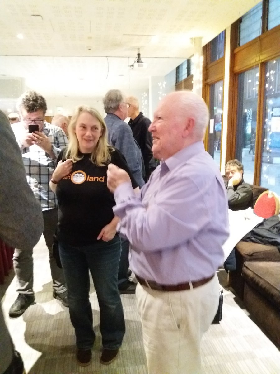 Thankyou to @EwanRob89381347 Victoria and Laura @scottishmusic for a lovely 75th birthday party on Wednesday for @Harmonywriter Eddie McGuire. Good to see members of Whistlebinkies @WBfolkgroup and composer @RebeccaSJRowe, among others . Lang may yer lum reek, Eddie!