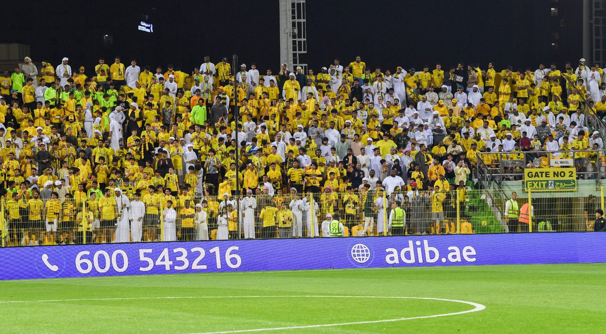 Amer_Abdulla's tweet photo. في عطلة نهاية الاسبوع 
الامبراطور يقفز الى المركز الثاني بعد الفوز بالديربي بثنائية صنعها ليما 
جماهير الوصل حضور وتاثير وابهار

جماهير النصر تُشكر على حضورها ودورها 

الوصل حكاية العمر في دورينا والشمس التي لم تغب ولن تغيب  

عن جدارة يا وصل 

 #الوصل_النصر https://t.co/hMGDwGD8ub