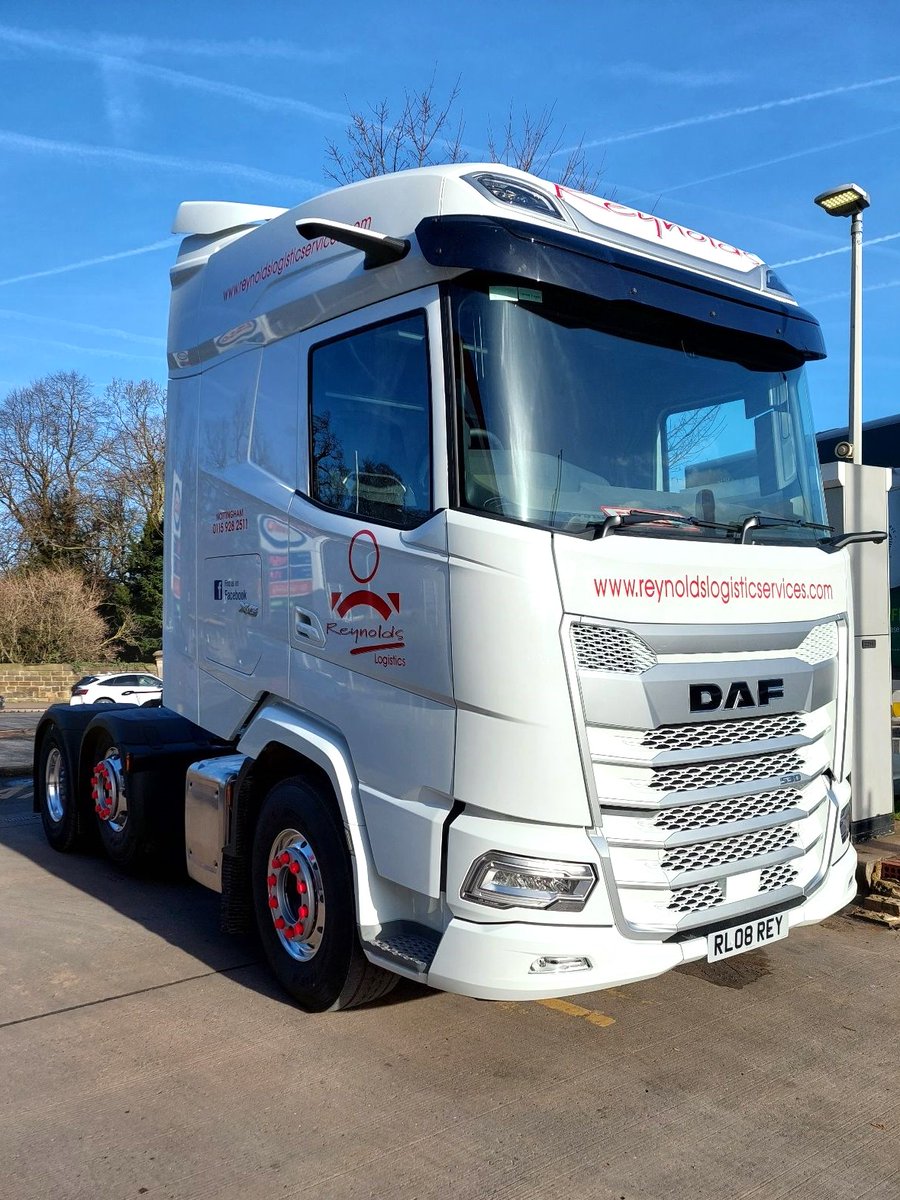 MotusDAF's tweet photo. Finishing off the week with two #DAFXG 530’s for Reynolds Logistics (Nottingham) Ltd. 🤩
Find out more ➡️ https://t.co/4Lx5iiGesc
#DAF #NewDAF #NewGeneratonDAF #DAFXG530 #Trucks #HGV #TrucksForSale #TruckAccessories #FridayFeeling #MotusDAF #MotusCommercials @DAFTrucksUK https://t.co/XachsUa6K4