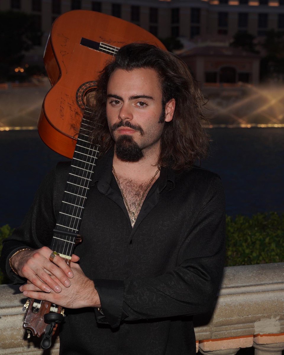 amoryxtc's tweet photo. Love and music are the best combo 🎶
#vegas #flamencofusion https://t.co/kPqBLhgSgc