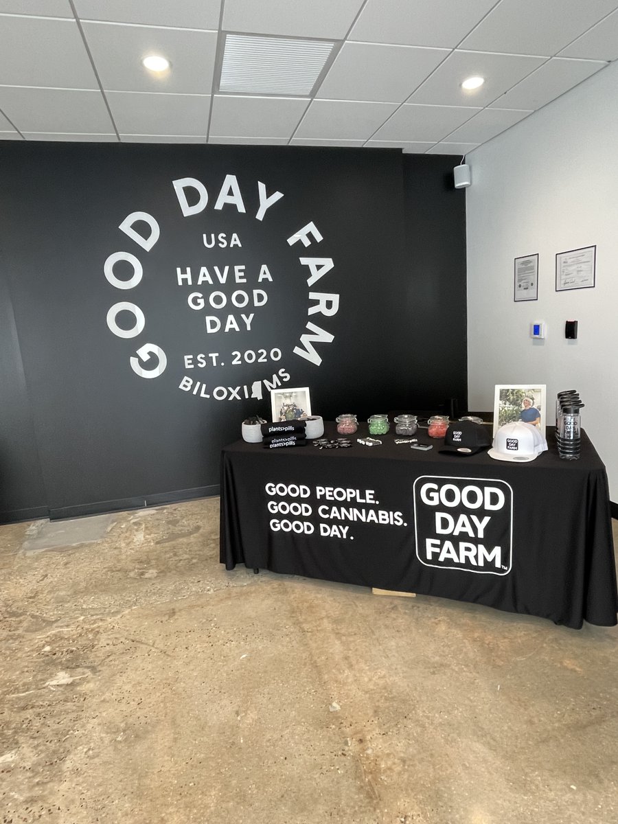 GoodDayFarms's tweet photo. GDF Biloxi Mississippi is NOW OPEN! Good days start here, Mississippi fam 😎 https://t.co/lG4wcKq3Nv