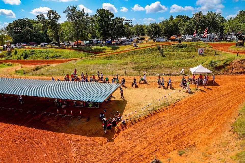 swanmx's tweet photo. SEASON OPENING RACES! 🏁

Start planning to join us for another fun season of racing! Round 1 of both the Lone Star Night Series and the Texas Lone Star State Championship MX Series' will kick off on April 22-23.

We hope to see y'all then! 🏁 https://t.co/x8xVbXLLo7