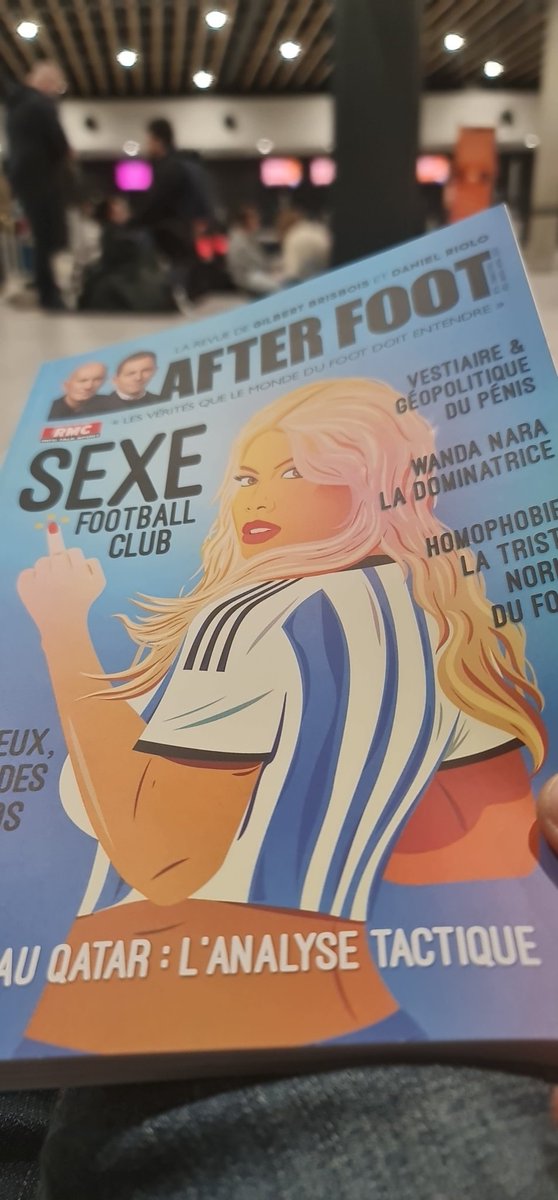 Vol annulé... Merci #Otto   
Au moins j'ai de la lecture.
@AfterFoot_Revue <a href="/gilbertbrisbois/">Gilbert Brisbois</a> <a href="/DanielRiolo/">Daniel Riolo</a> #flightcancelled #easyJet #afterfoot #larevue #jeveuxrentrerchezmoi #Tempete