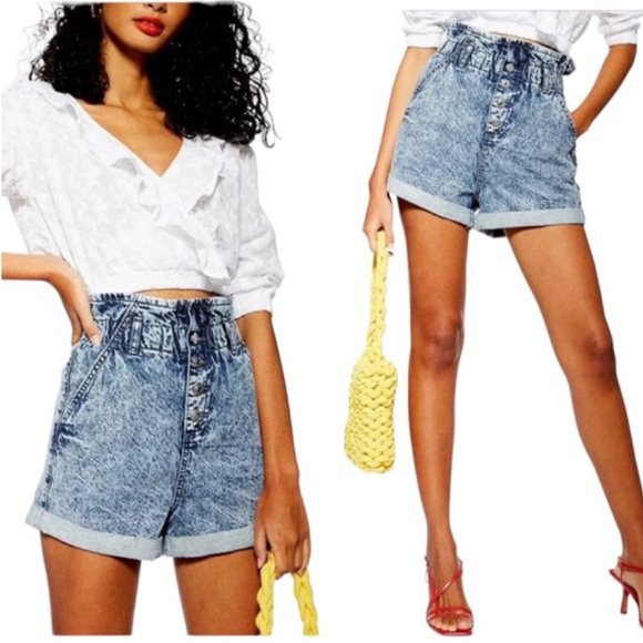 Apostlekimberle's tweet photo. So good I had to share! Check out all the items I'm loving on @Poshmarkapp #poshmark #fashion #style #shopmycloset #ugg #goodsoles #topshop: https://t.co/5QI6XuRbHG https://t.co/eyFmmhHCLX
