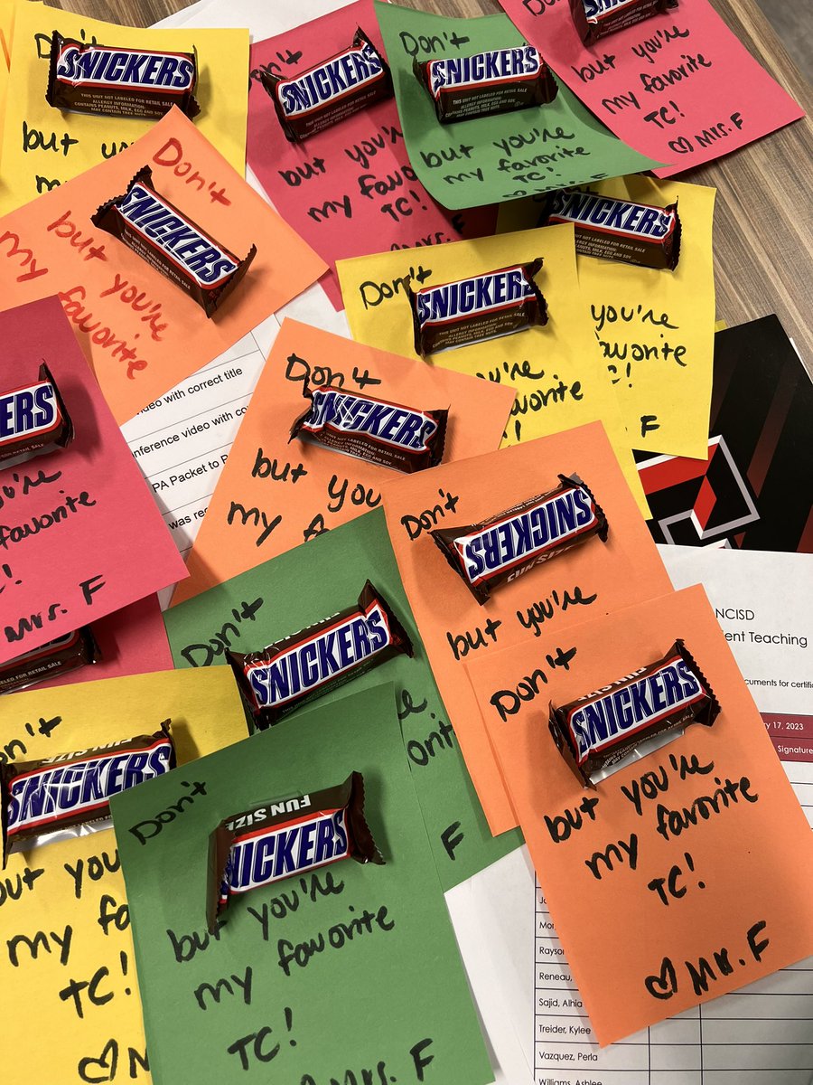 mfriesonTTU's tweet image. One thing I don’t do is play favorites! Lol! YOU’RE ALL my favorite! 😉 #techteach