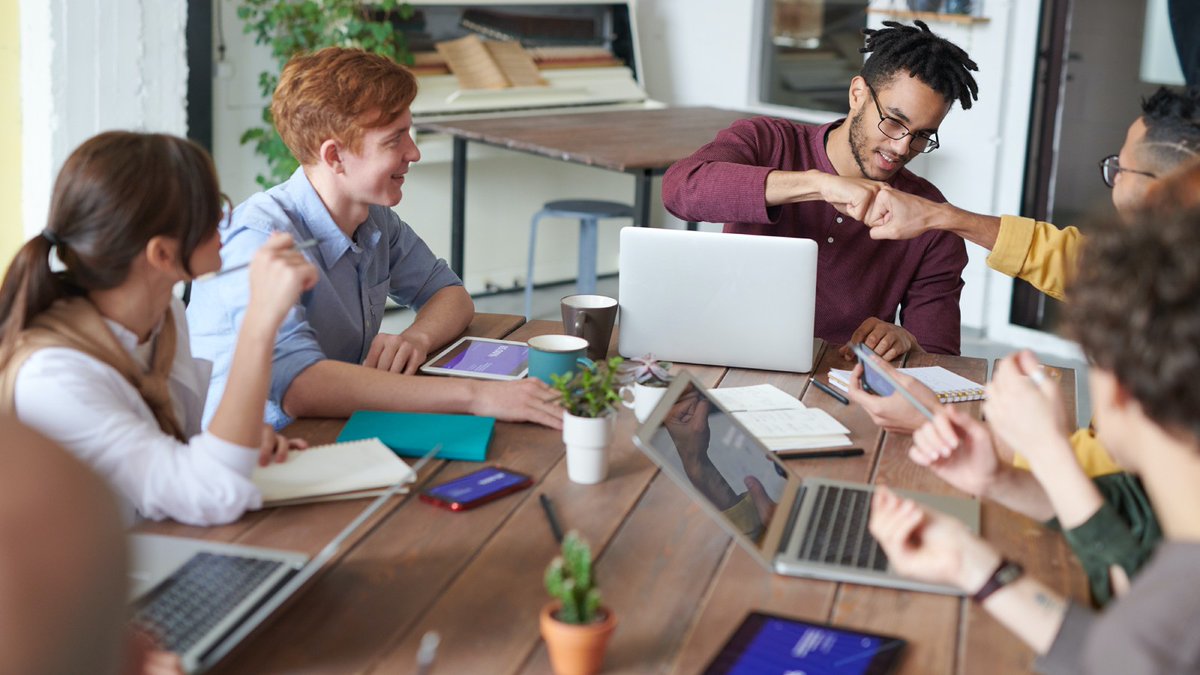 An HR Avatar case study evaluated relationship between assessment scores by job applicants and job performance metrics when applicants became employees. The study found that high assessment scorers demonstrated better performance during their first year. hravatar.com/ta/cstudy/90/h…