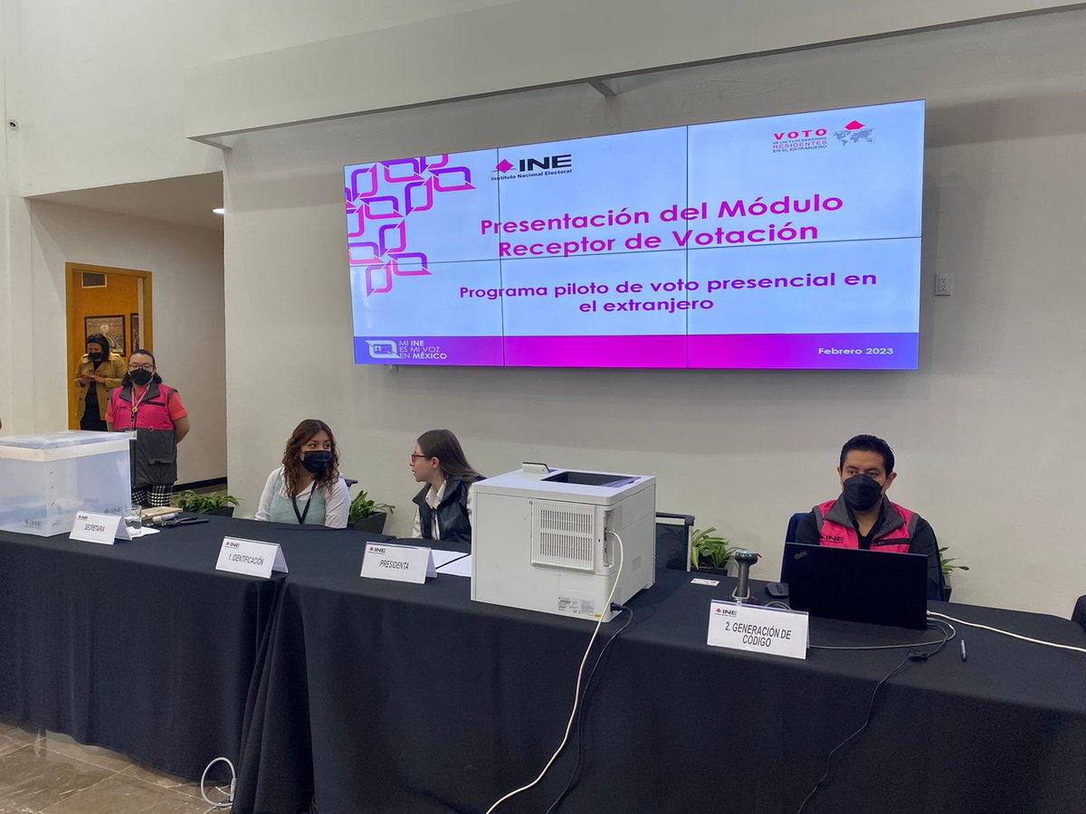 VotoExtranjero's tweet photo. Nos encontramos realizando  trabajos para la implementación del voto presencial en sedes consulares  este año. ¡No se te olvide registrarte, tienes hasta 10 de marzo! 
https://t.co/2LhNmVi6jN https://t.co/ipgLfB1YWc