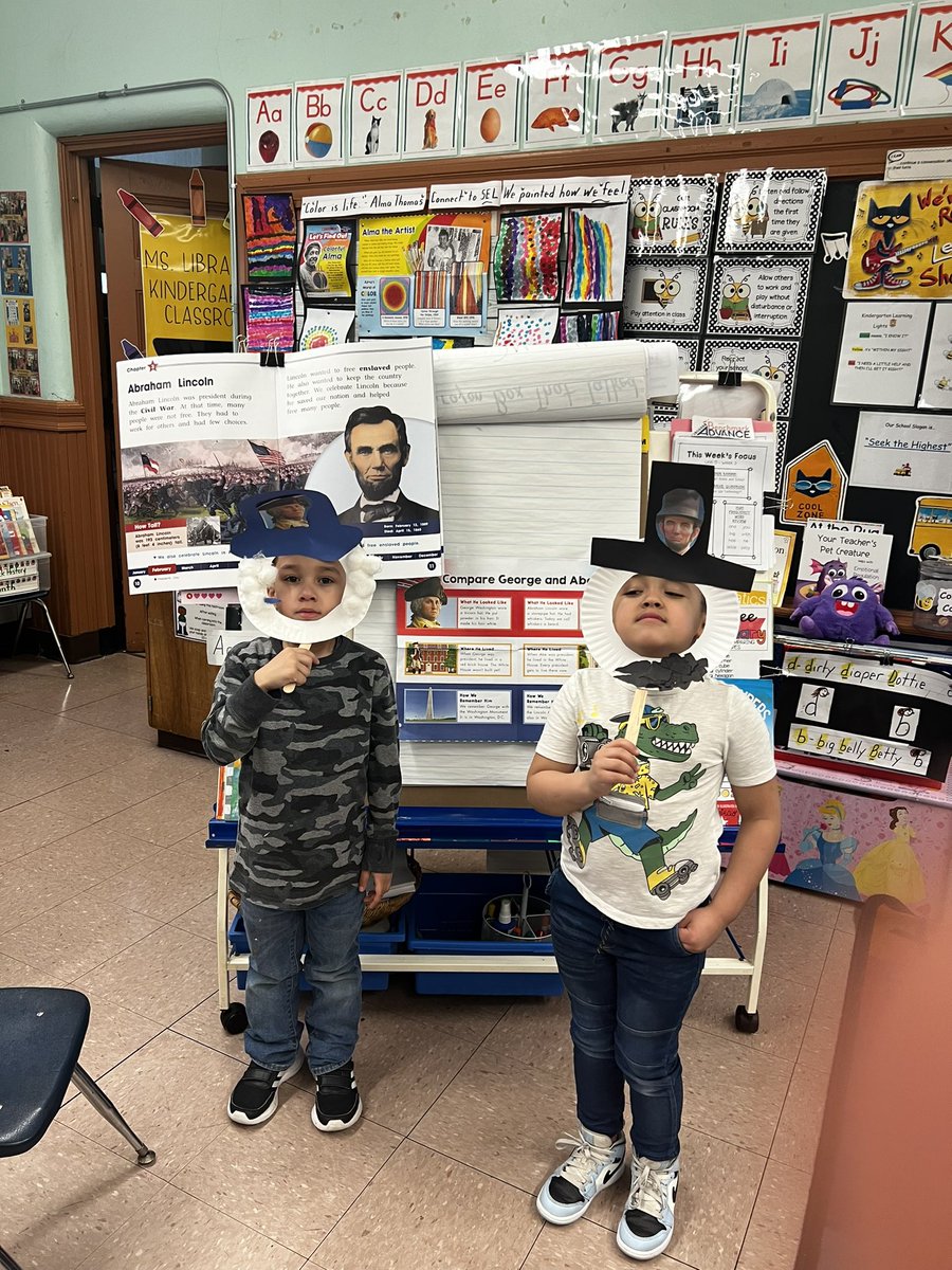 We pretended we were George Washington and Abraham Lincoln and stated facts we learned about each President. #oralexpression #orallanguage #PresidentsDay #ScholasticNews @School5Yonkers @YonkersSchools @BenchmarkEdu
