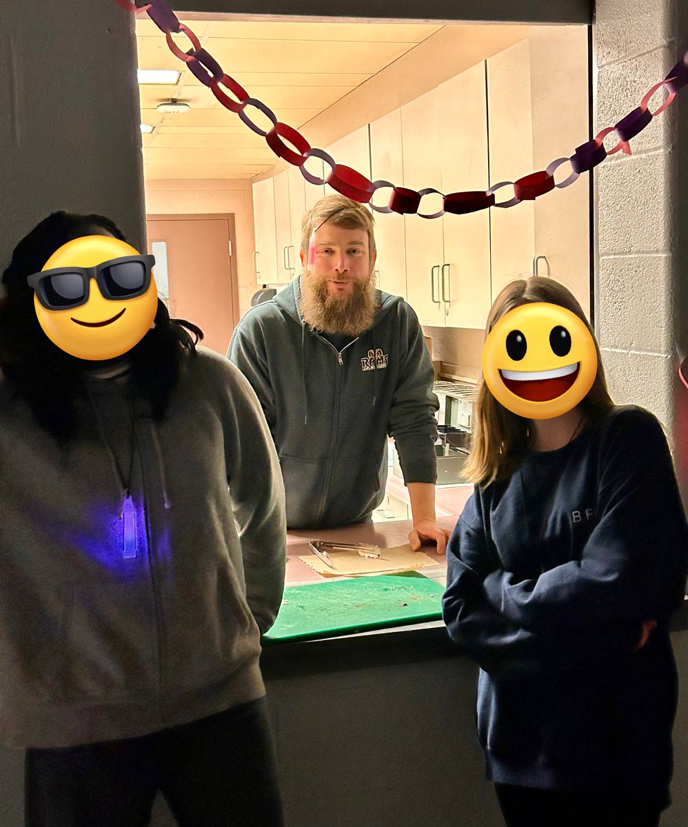 JPRobartsRams's tweet photo. @JPRobartsRams raised over $900 for the #CaringFund The top classes in each division won a dance party! 💃🏼🪩🕺 #GiveALittleHelpALot #KidsHelpingKids #TVDSB #TVEF #WeCare #TVDSBCommunity #TVDSBStudents https://t.co/LIShmTGC23