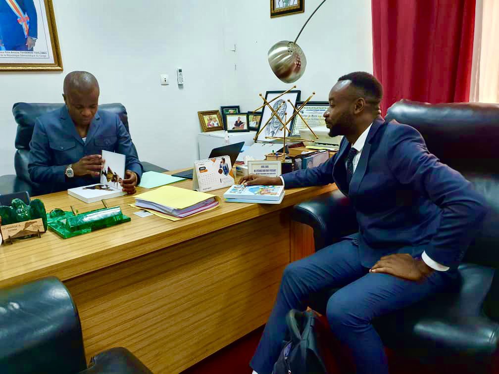 GukRdc's tweet photo. Notre coordonnateur a été réçu aujourd’hui par le ministre national de la jeunesse SEM Bunkulu Yves. Il a été question de présenter à l’autorité le programme Utalii Kwetu, un programme en pleine éxécution dans 25 écoles au Nord-Kivu atteignant plus de 6000 enfants #RDC #Education https://t.co/ltL6fbzpv3