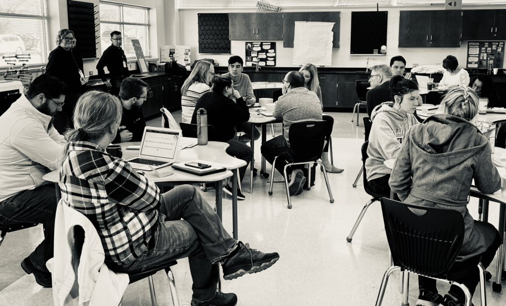 What makes your heart happy? What is your “why”? <a href="/memorial_echs/">Memorial ECHS</a> <a href="/memorial_echs/">Memorial ECHS</a> <a href="/Tbirdtheteacher/">Traci Hernandez M.Ed.</a> <a href="/ramosmashburn/">Connie RamosMashburn</a> @MrTrottAtMECHS