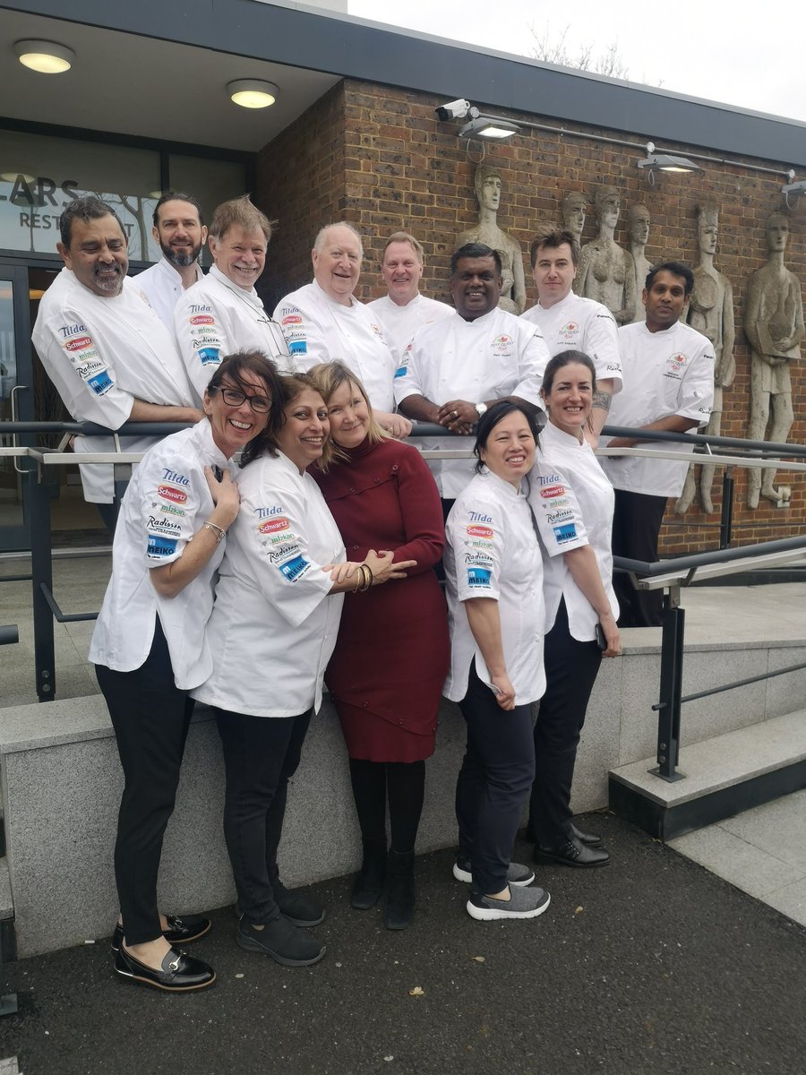 Sarah Hartnett tweet media