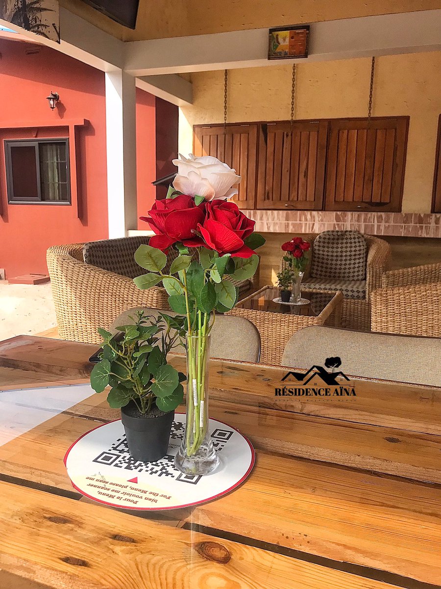 Happy Valentines week-end 🌹 Infos /contacts & réservations: +229 54 91 98 96 📍Residence AÏNA / Hèvié Atlantique Bénin #happy #guesthouse #visitbenin #visitafrica #poolhouse #team229 #benin #valentines